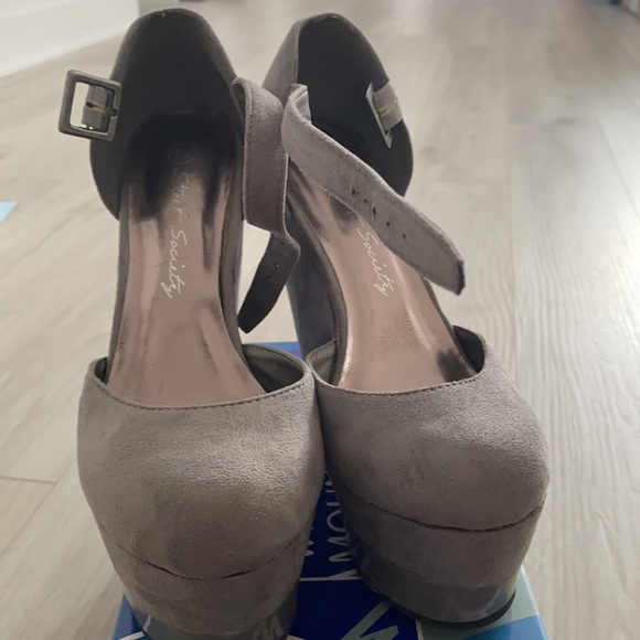 platform shoes in grey fake suede - Picture 2 of 4